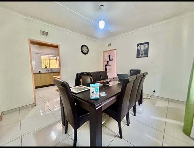 3 BEDROOM HOUSE FOR SALE IN VANDERBIJLPARK SW 1